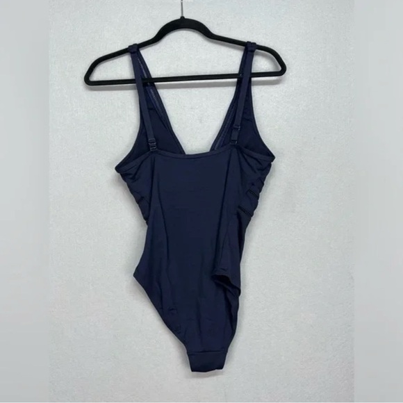 Sea Level Essentials Spliced Cup One Piece Sz 8 - Navy - New w/out tags - Picture 3 of 12